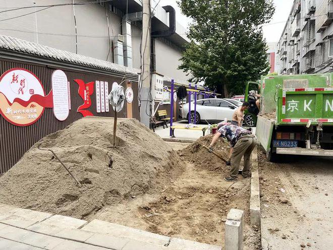 社区便民晾衣杆让居民省心省力→凯发k8网站晾晒有去处顺义这(图7)